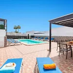 וילה Alvaro Dos By *